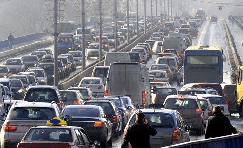 9 Driving Tips to Make it Through the Commute Safely